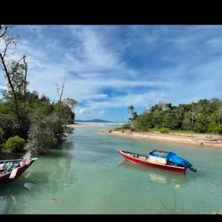 The Mangrove Villa Sematan Bagian luar foto